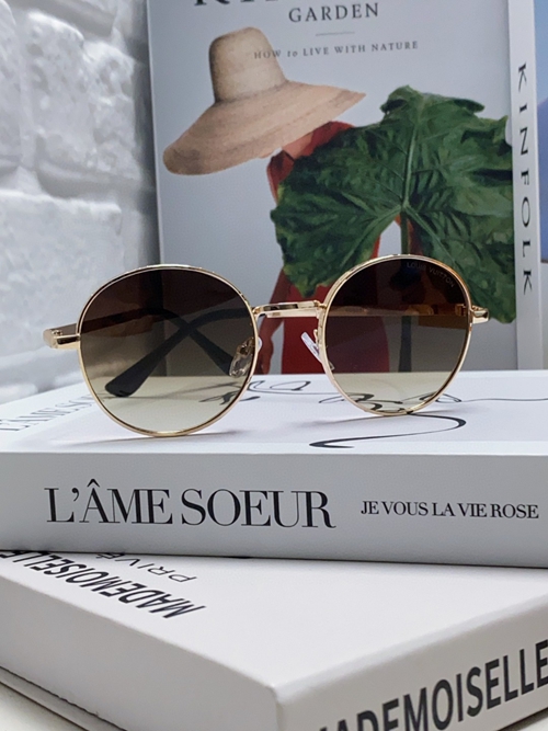 ルイヴィトンサングラス背面デザイン